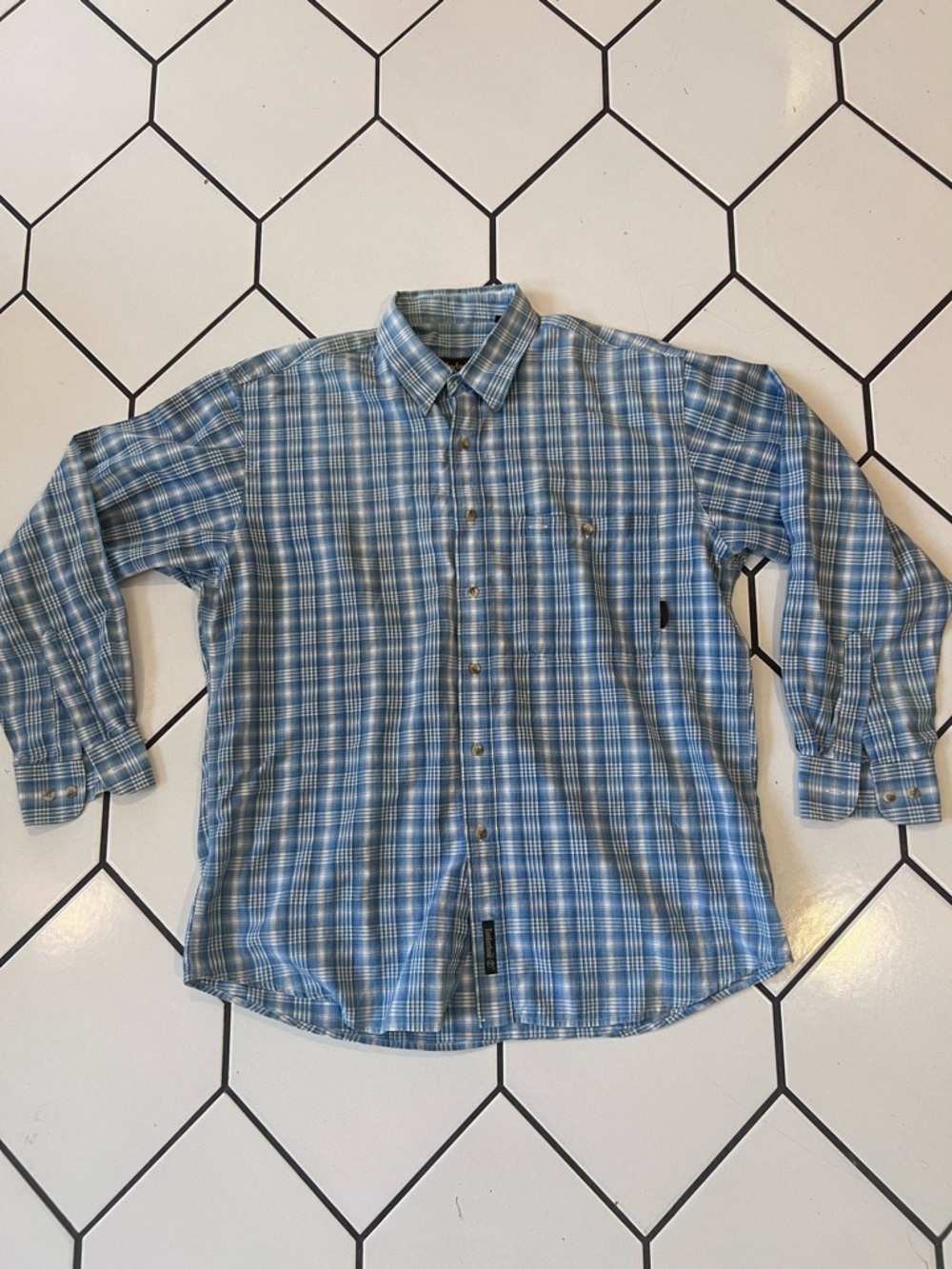 Timberland weatherproof men’s blue plaid, long sleeve button frint shirt sz Med